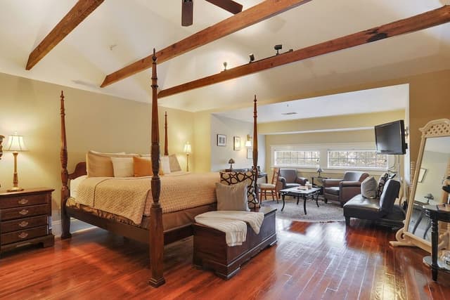 Luxury Single Room