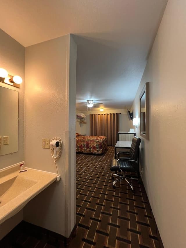 Room, 2 Queen Beds