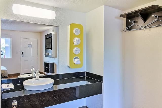 Standard Room, 1 Double Bed, Accessible, Non Smoking