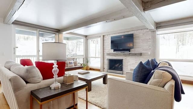 Condo, 3 Bedrooms (Summit 204)