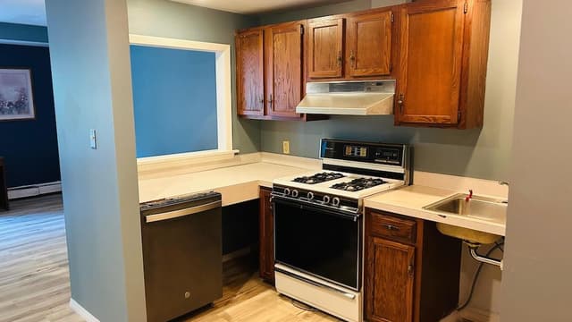 Room, 1 King Bed, Non Smoking, Kitchenette