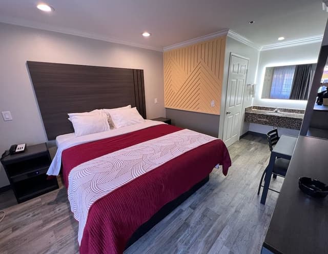 Deluxe Single Room, 1 King Bed