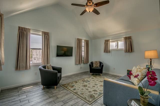 Family Apartment, 3 Bedrooms (Check-In Age 25)
