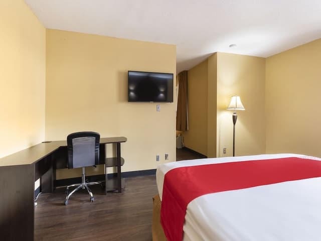 Studio Suite, 1 Queen Bed, Non Smoking