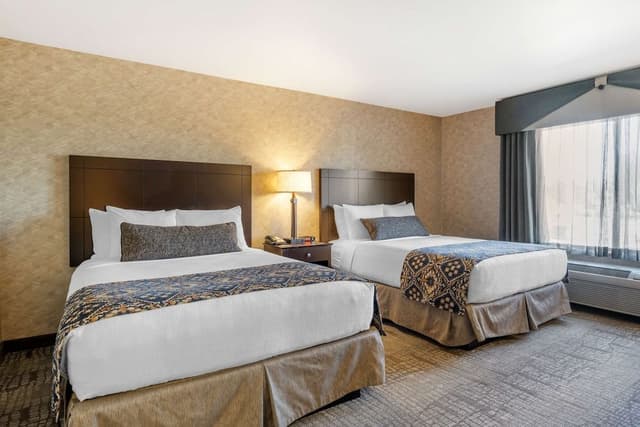 Suite, Multiple Beds, Non Smoking, Refrigerator & Microwave