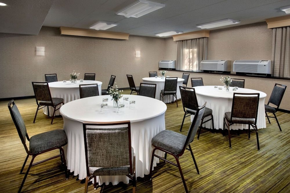 คอร์ทยาร์ดบายแมริออท แทร์รีทาวน์ เทศมณฑลเวสต์เชสเต (Courtyard Tarrytown Greenburgh)3