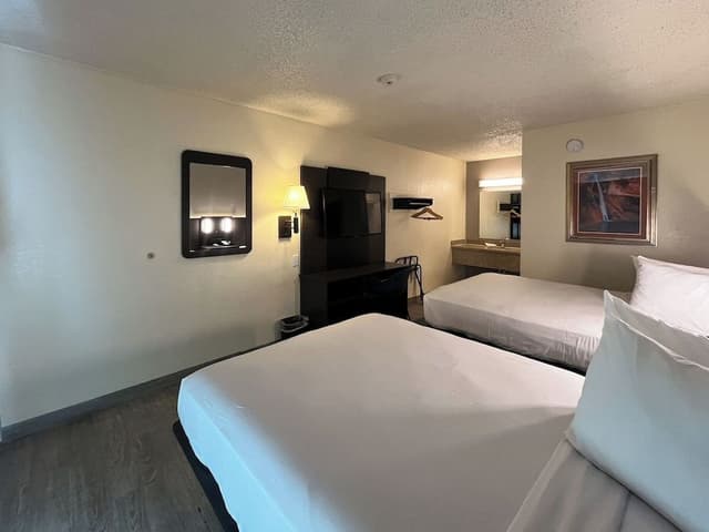 Standard Room, 2 Double Beds, Non Smoking