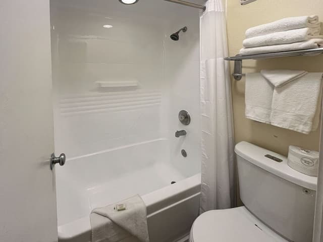 Standard Room, 2 Double Beds, Non Smoking