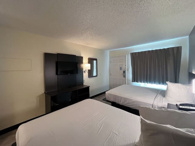 Standard Room, 2 Double Beds, Non Smoking
