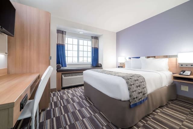 Room, 1 King Bed, Accessible, Non Smoking