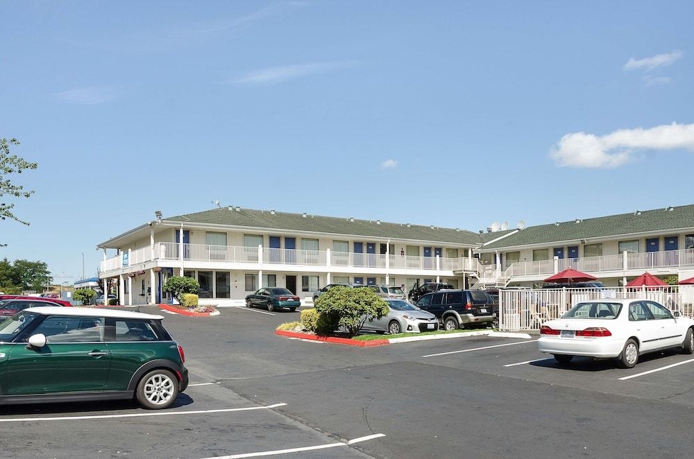 Motel 6 Tacoma South3