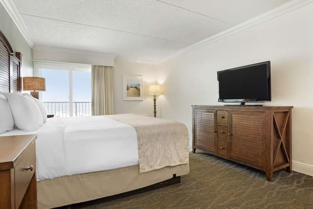 Standard Room, 1 King Bed, Non Smoking, Oceanfront