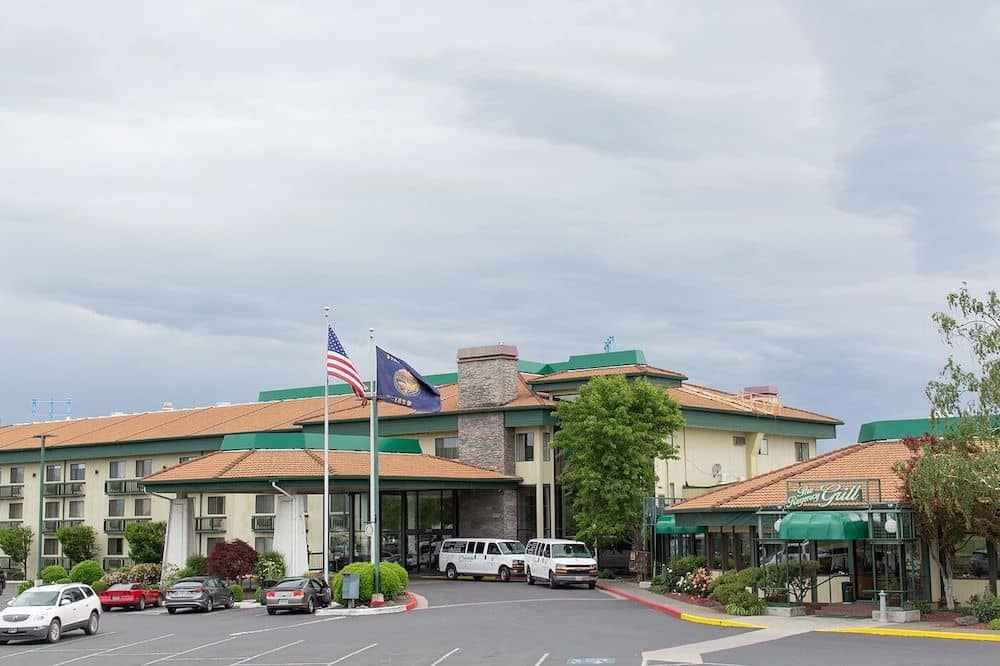 Rogue Regency Inn and Suites Rogue Regency Inn and Suites