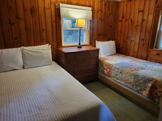 Cabin 2, Patio, Lake View