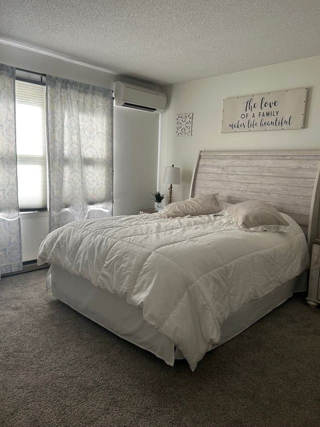 2 Bedroom Condo 1/2 mile from base
