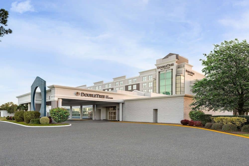DOUBLETREE BY HILTON HOTEL NORFOLK AIRPORT DOUBLETREE BY HILTON HOTEL NORFOLK AIRPORT