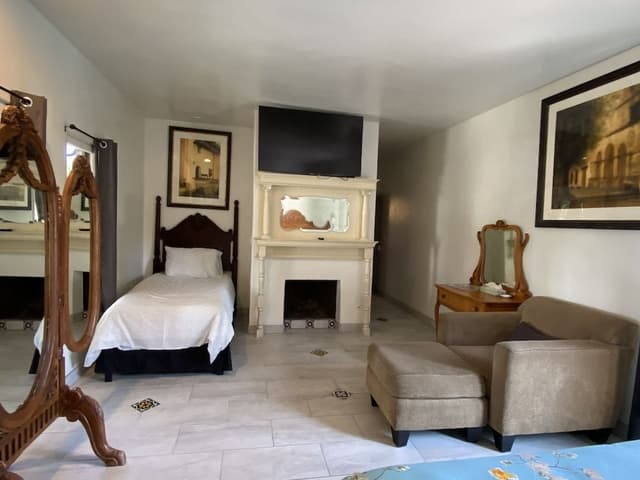 One bedroom Apartment King Twin