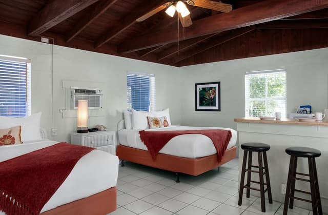 Standard Room, 2 Queen Beds