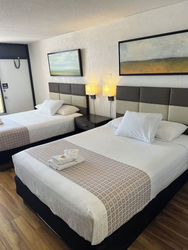 Garden View, 2 Queen Beds