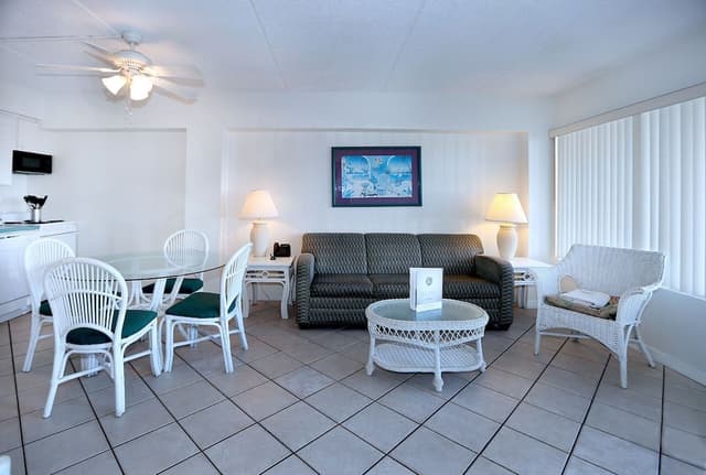 Suite, 2 Bedrooms (Maximum Occupancy of 6)