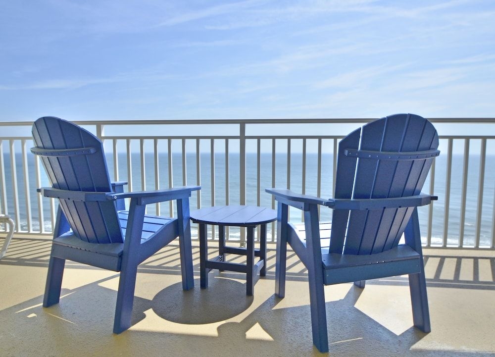 Carousel Resort Hotel & Condominiums1