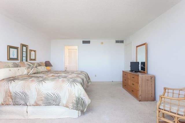 Condo (#806 - Pets)