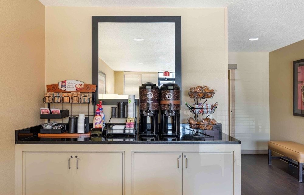 Extended Stay Deluxe Macon - North2