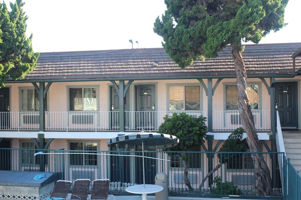 Best Whittier Inn3