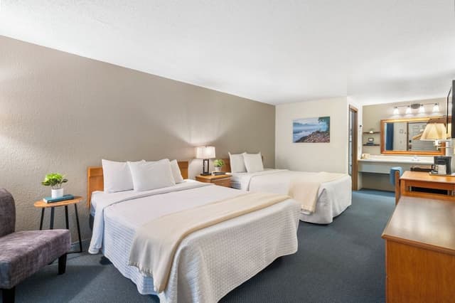 Classic Room, 2 Queen Beds, Non Smoking
