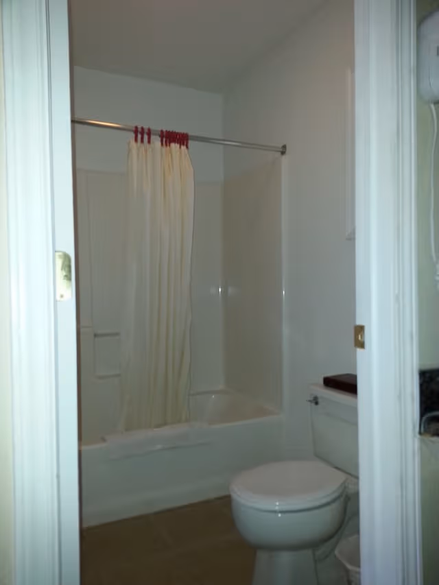 Deluxe Room, 2 Queen Beds, Non Smoking