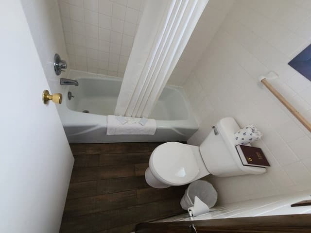 Deluxe Room, 2 Queen Beds, Non Smoking