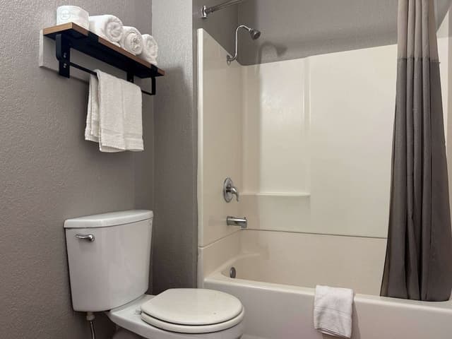 Standard Room, 2 Double Beds, Non Smoking, Refrigerator