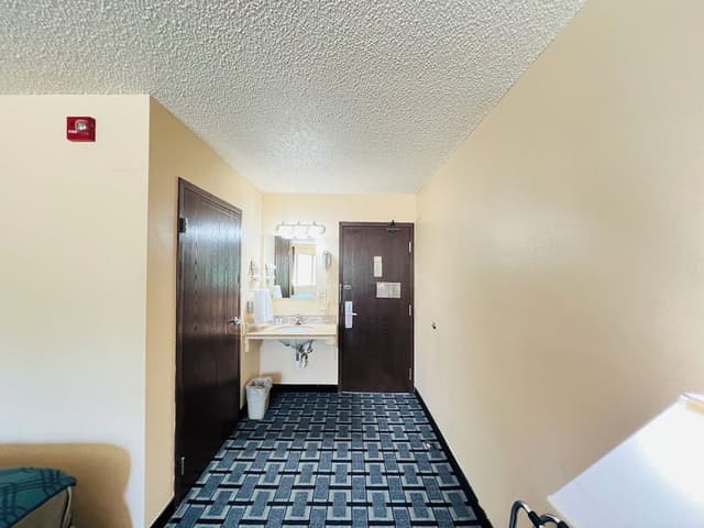 Double Room, 2 Double Beds, Accessible