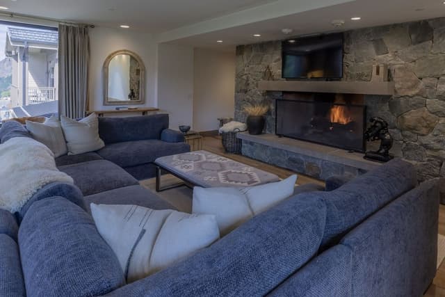 Signature Penthouse