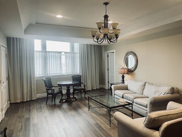 Grand Suite, 1 King Bed with Sofa Bed, Separate Living Room, City View, Jacuzzi Tub