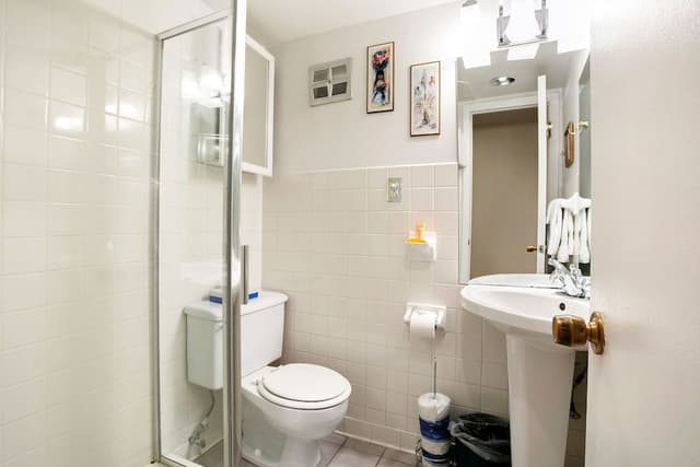 Condo, 2 Bedrooms
