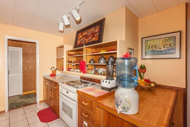 Sunset Suite, 1 Queen Bed, Private Bathroom & Kitchen, Sundeck