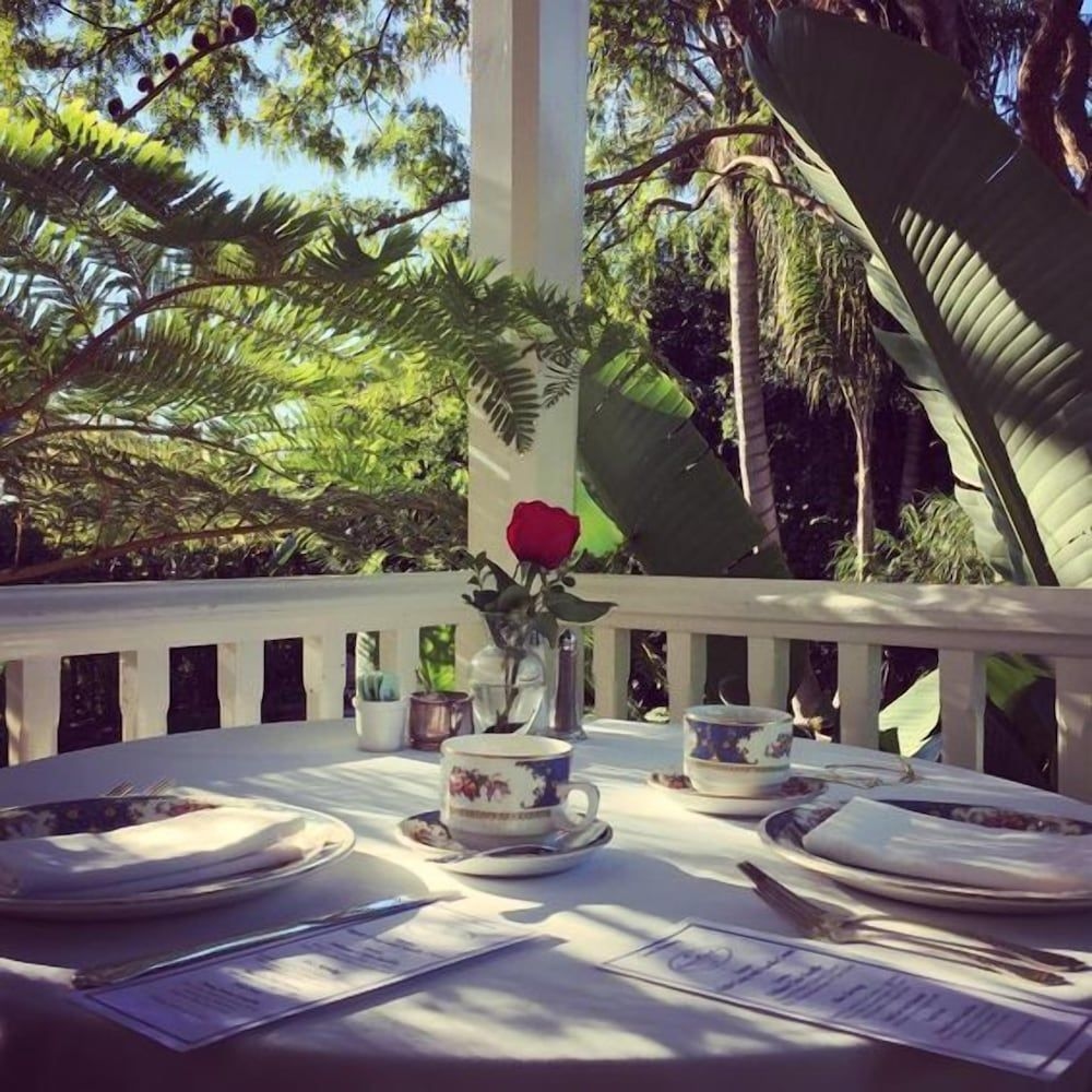 Simpson House Inn4