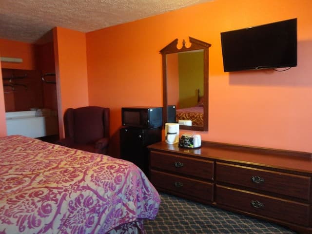 Standard Room, 1 King Bed, Non Smoking