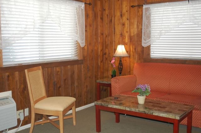 Deluxe Bungalow