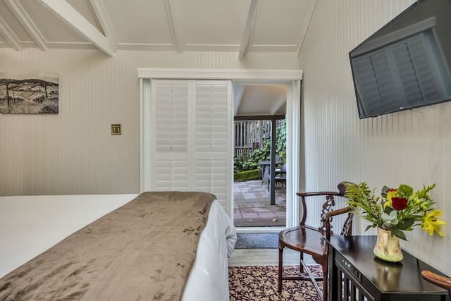 Comfort Cottage, 1 King Bed (Calistoga Garden)
