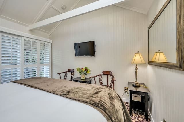 Comfort Cottage, 1 King Bed (Calistoga Garden)