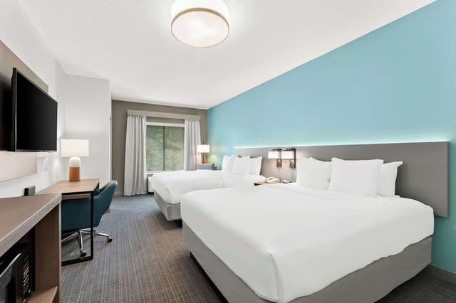 Standard Room, 2 Queen Beds, Non Smoking