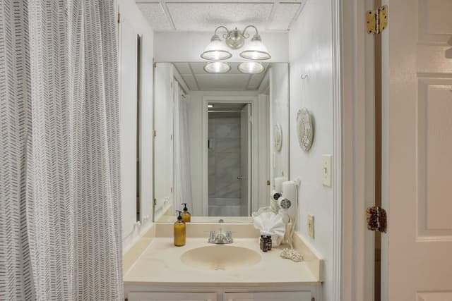 House (1 Bedroom)