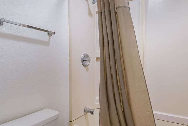 Standard Room, 1 Queen Bed, Non Smoking