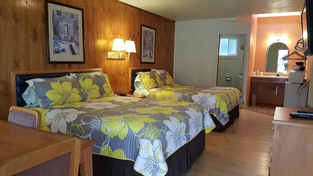 Standard Room, 2 Queen Beds