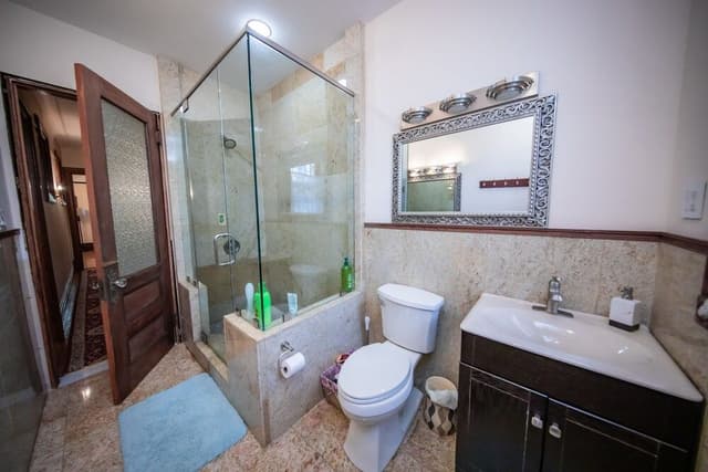Suite, Shared Bathroom, Garden View
