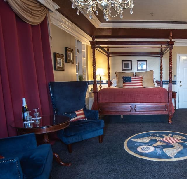 Presidential Room (The Presidential)