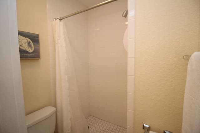 Standard Room, 1 Queen Bed