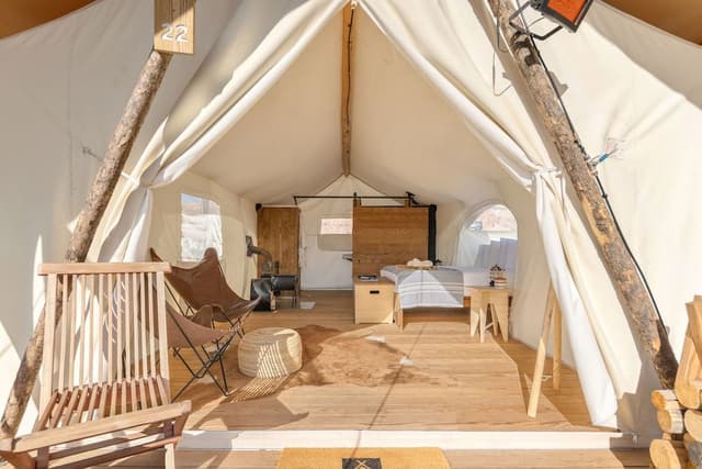 Stargazer Tent - Private Bath